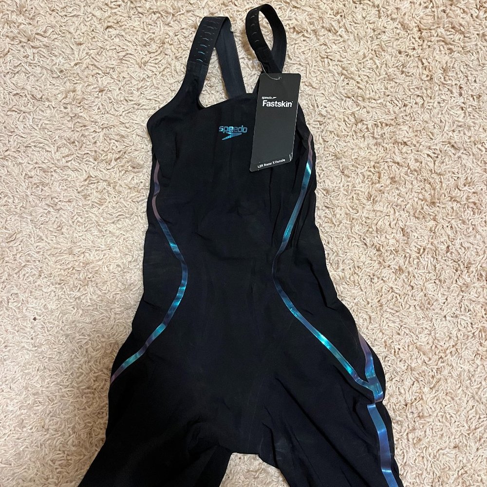 LZR Racer X size 22 NWT closedback